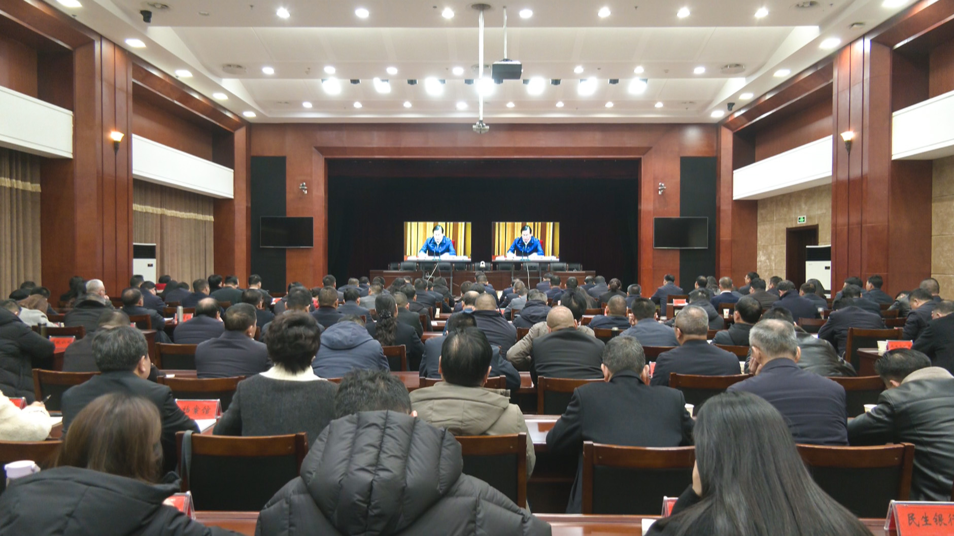 正在上传...