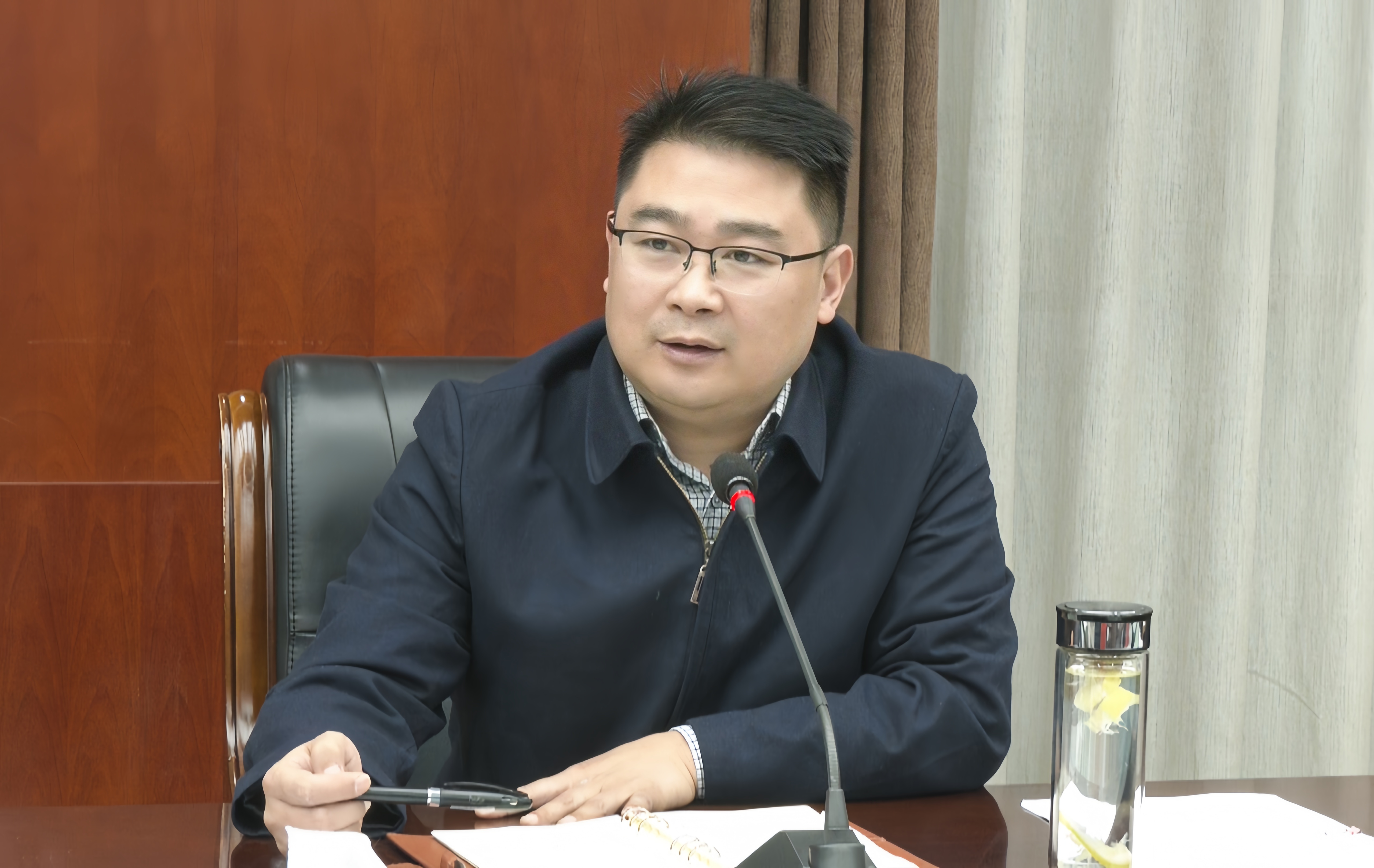 正在上传...